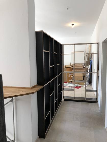 Raumtrenner-Regal Agenturbüro – Bild 43