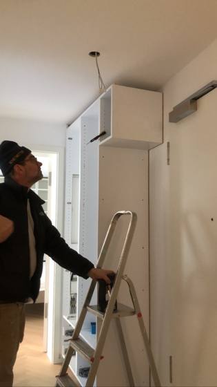 Flurschrank mit Sitzgelegenheit – Bild 6