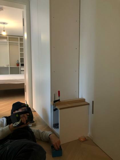 Flurschrank mit Sitzgelegenheit – Bild 8