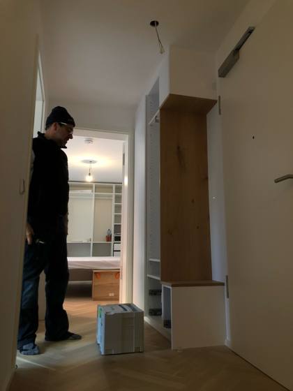 Flurschrank mit Sitzgelegenheit – Bild 13