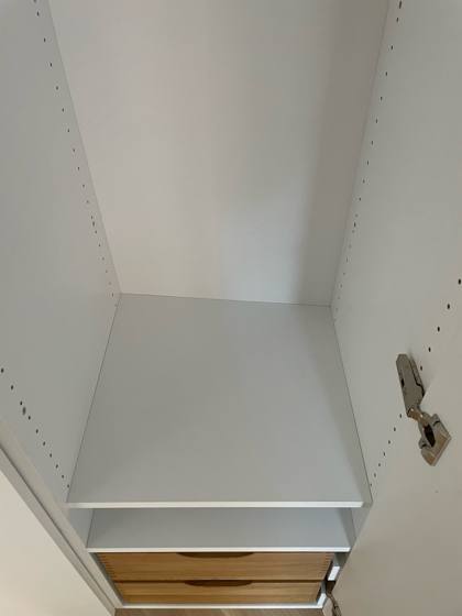 Flurschrank mit Sitzgelegenheit – Bild 23