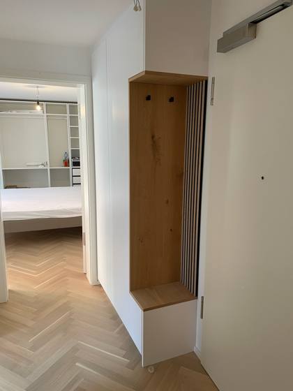 Flurschrank mit Sitzgelegenheit – Bild 34